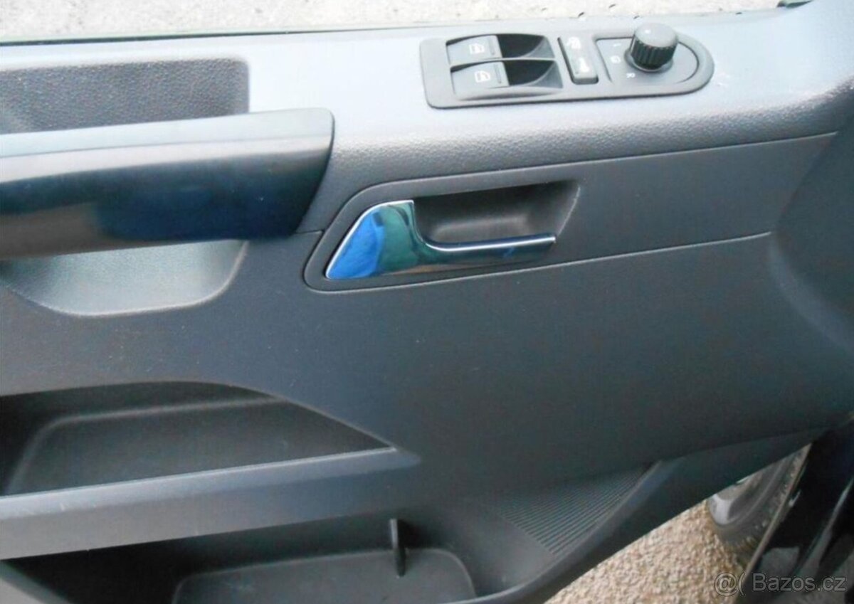 Volkswagen Multivan 1,9 TDI 92 kW 7Míst.Serviska nafta - 13