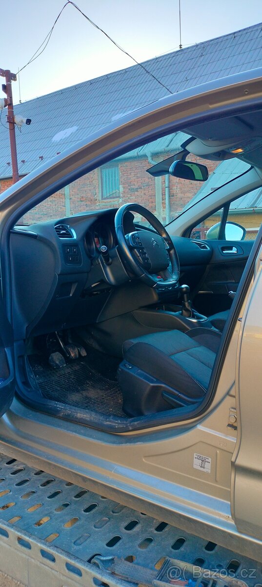 Citroën C4 II, B9, 2009 - 2020 - 13