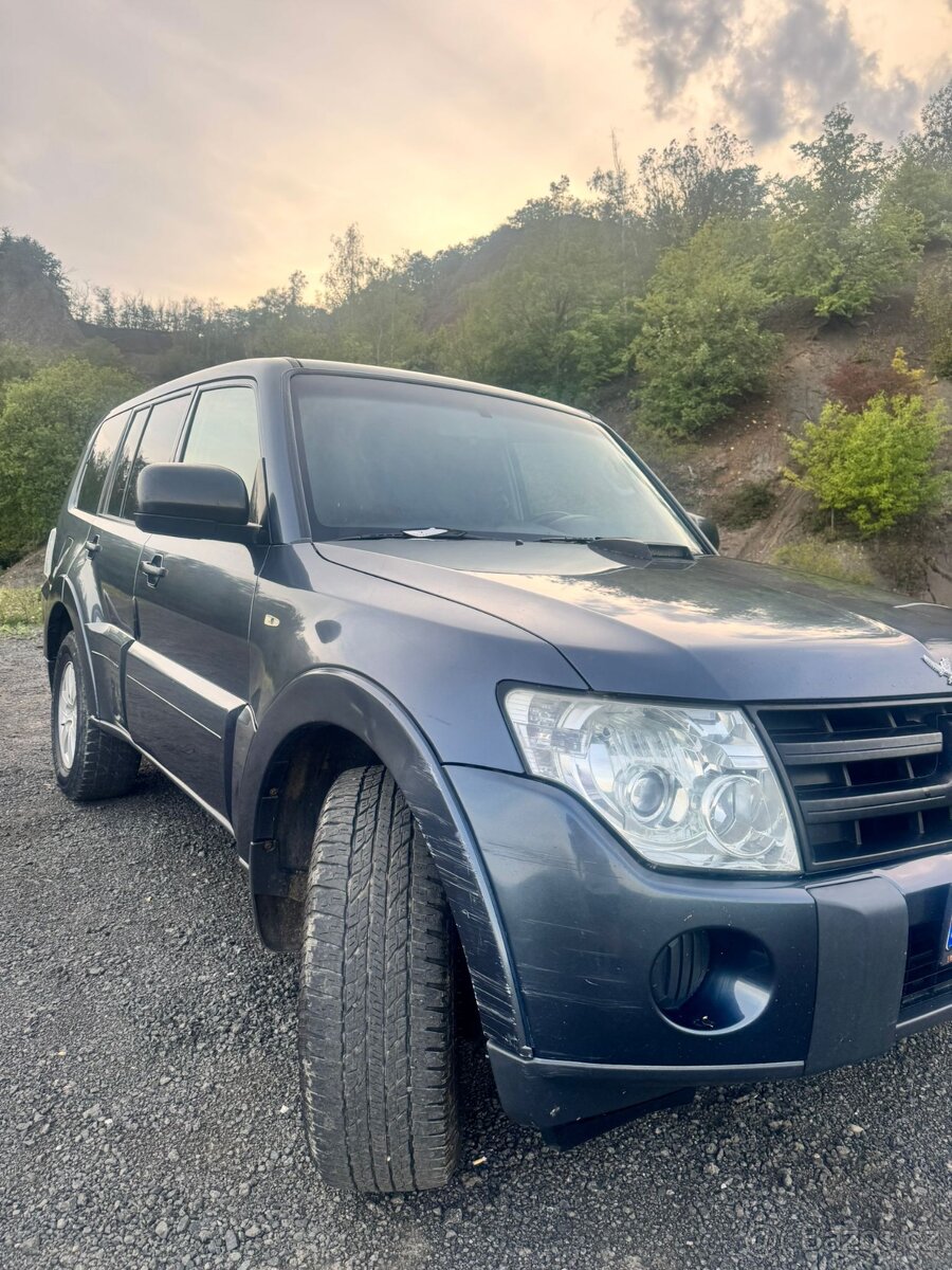 Prodám Mitsubishi Pajero - 13