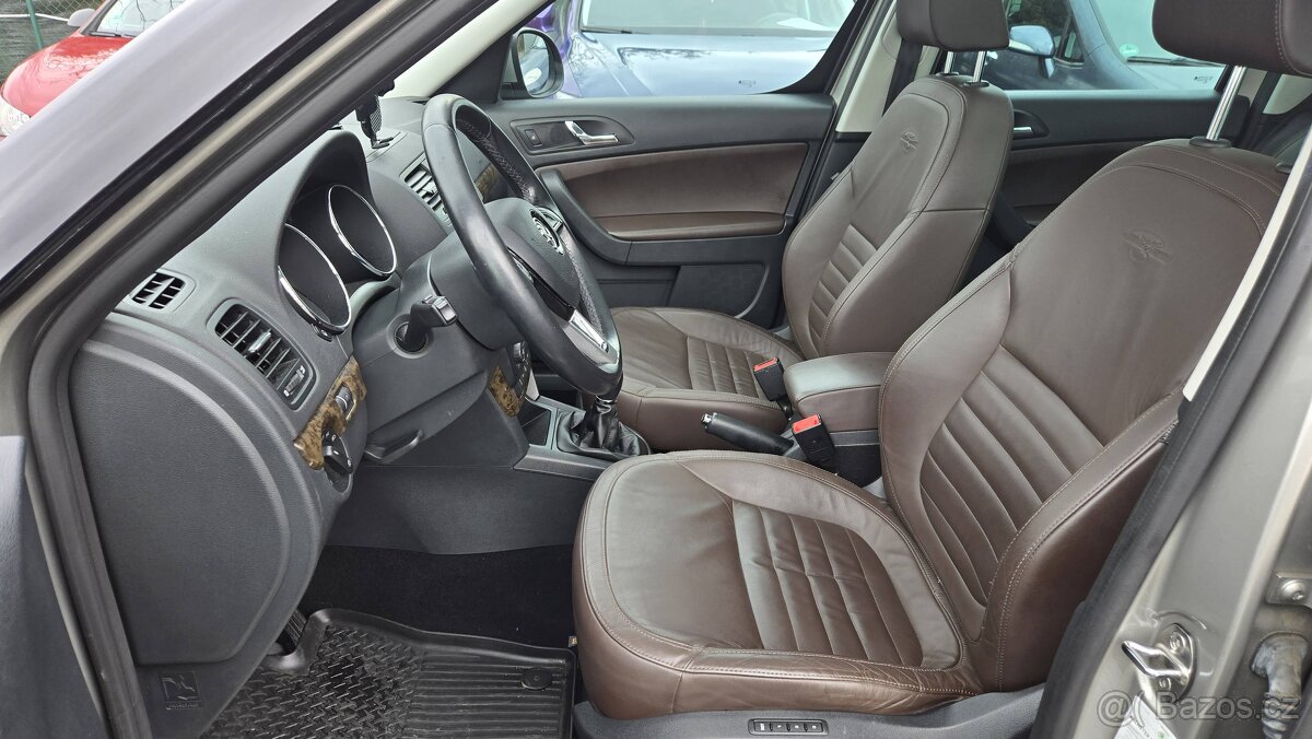 ŠKODA YETI 2.0TDI 4x4 LAURIN&KLEMENT - 13