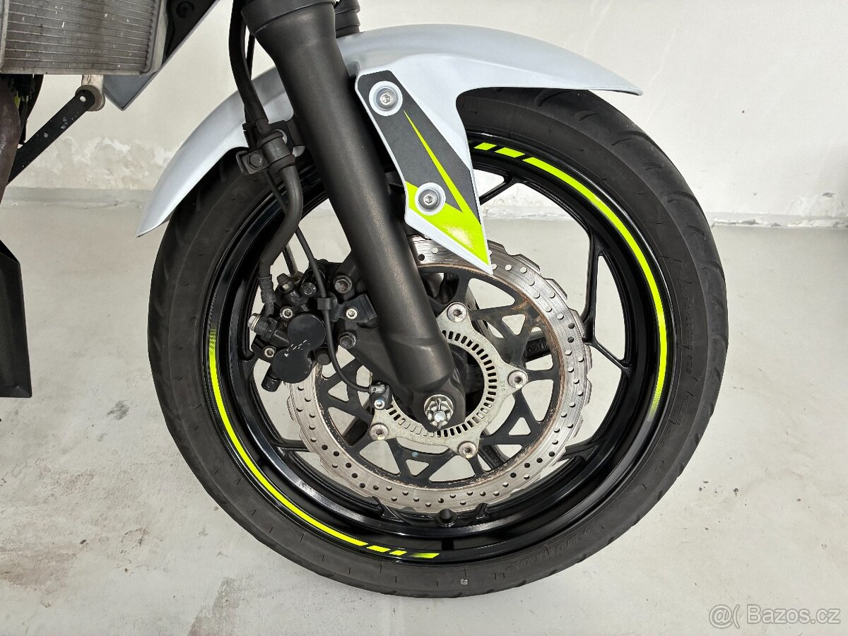 Kawasaki Z125 ABS - 13