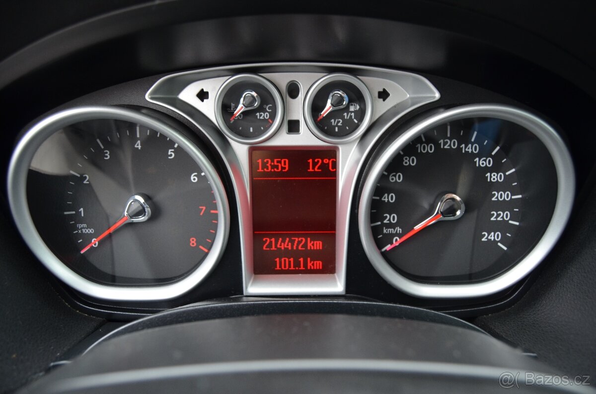 Ford Kuga 2,5 T,4x4,147kW - 13