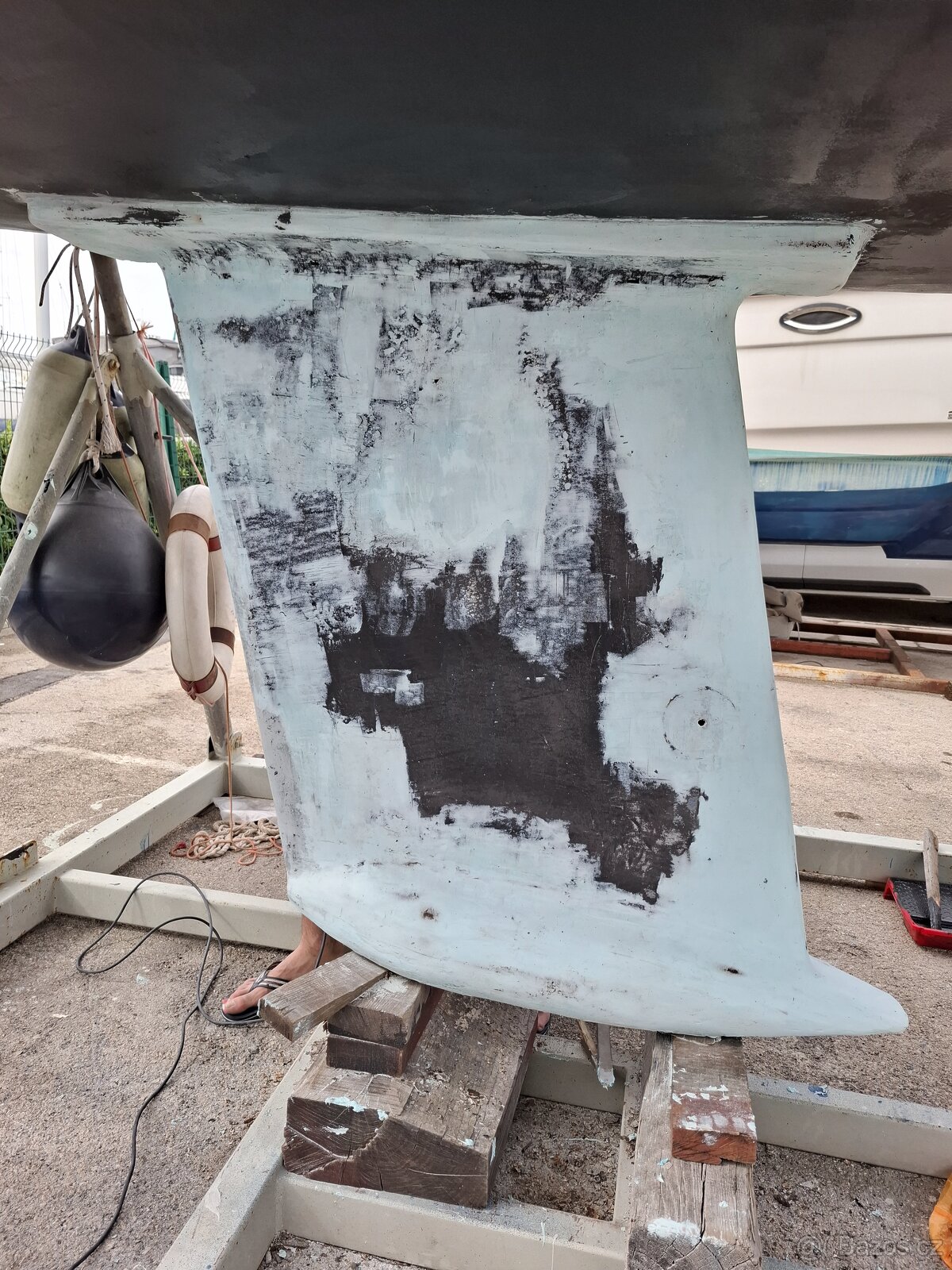 Prodám kajutovou plachetnice avar 32 - 13