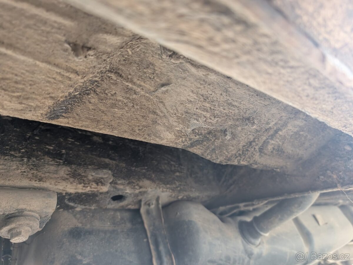 Volkswagen Crafter 2,5 - 13