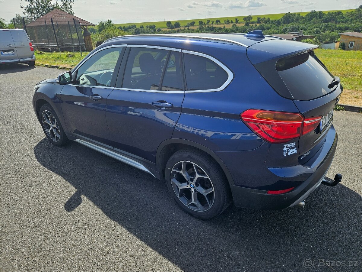Prodám BMW X1 xDrive18d, r. v. 2019 - 13