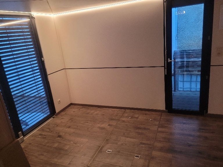 Hausbot 15x4,2m celoročne obývateľný - 13