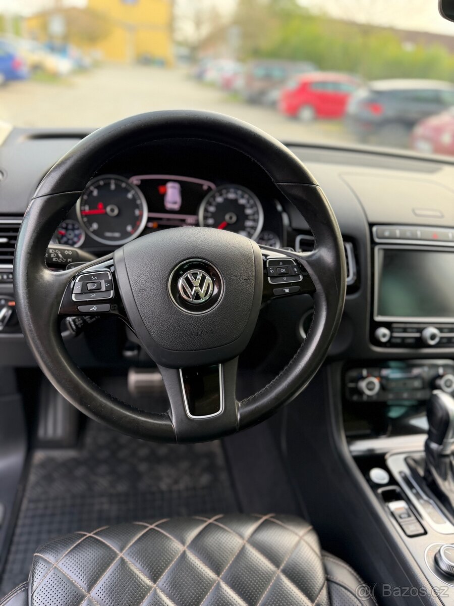 VW Touareg 3.0 TDi Executive - 13