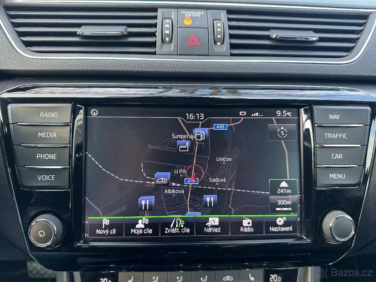 Škoda Superb 2.0 TDi DSG ACC BIXEN NAVI - 13