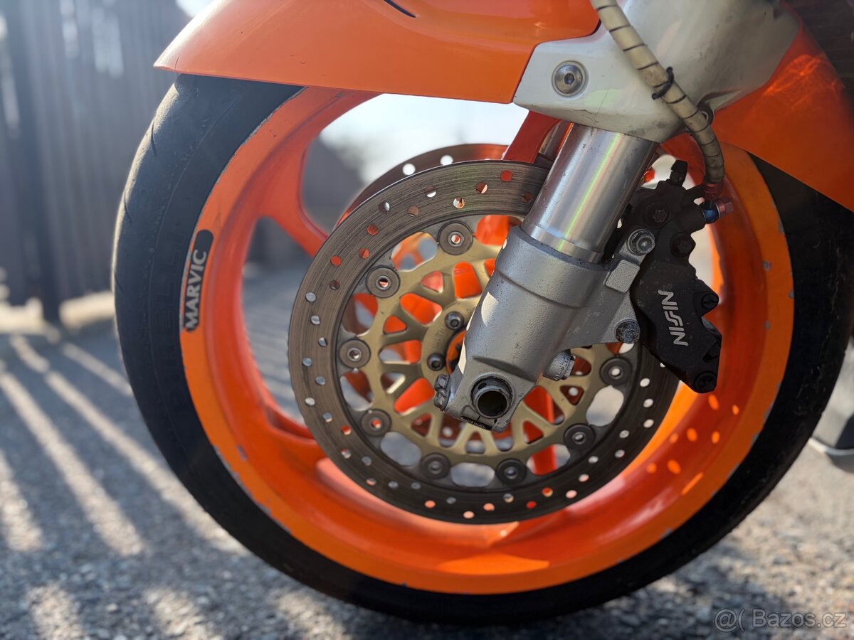 Honda Cbr 900 Rr sc33 - 13