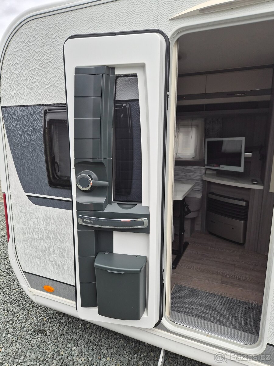 Karavan Hobby 470 r.v 2018 - 13