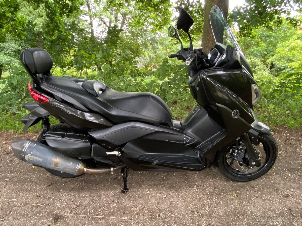 Yamaha X max 400 (Edice Momo) - 13