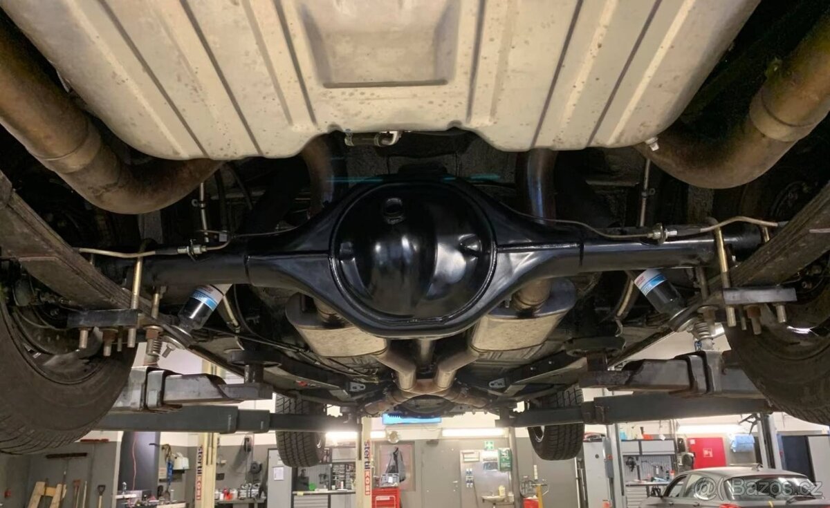 Krásný Ford Mustang Fastback z roku 1967 - 13