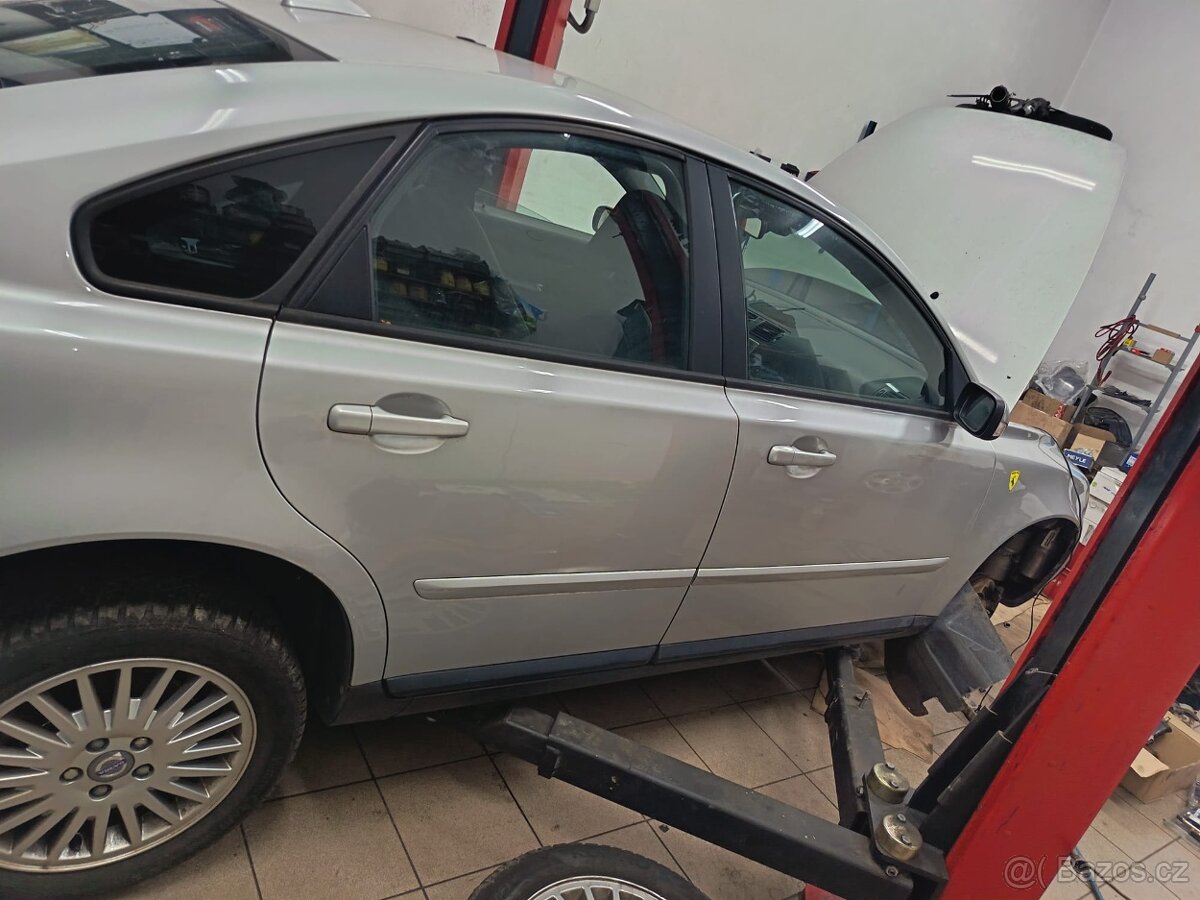 Volvo s40 2.5t 162kw - 13