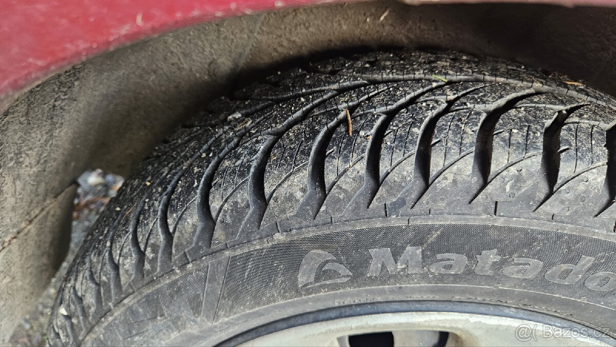 PEUGEOT 206 SW KOMBI 2007 – BENZÍN + LPG, 217 000 KM
- 13