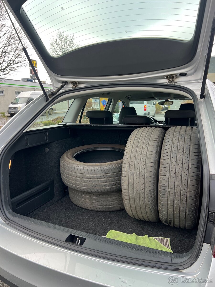 Škoda Octavia 1.4 TSI 2016 – výborný stav - 13