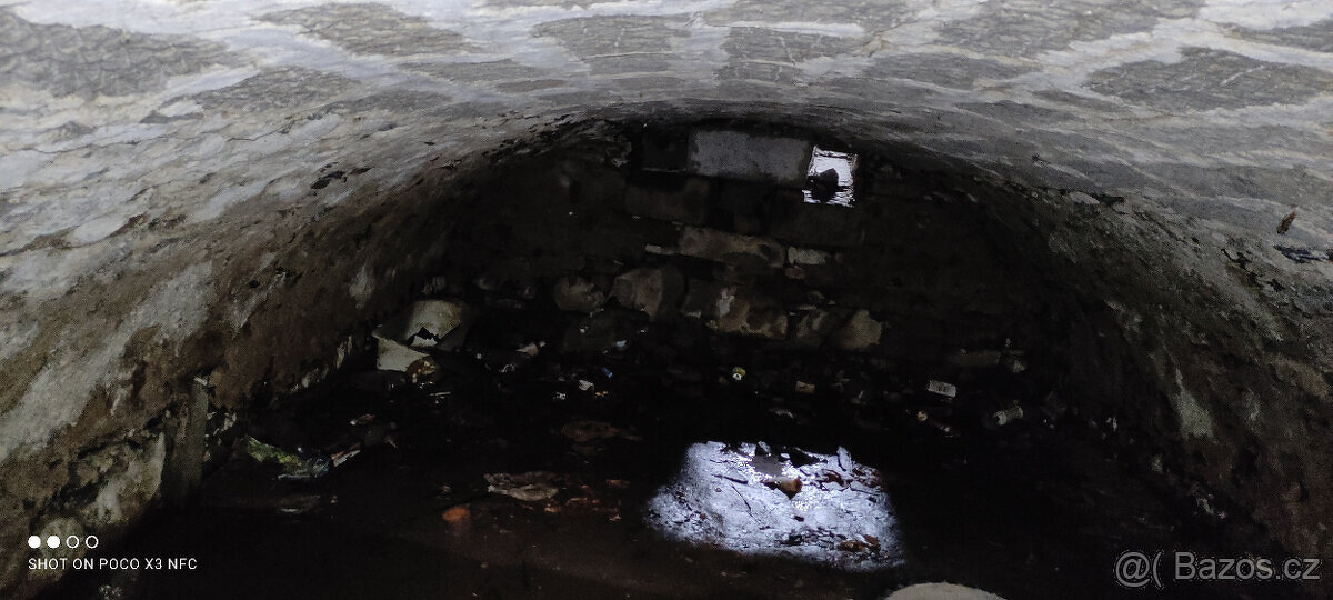 Zajímavé nemovitosti. - 13