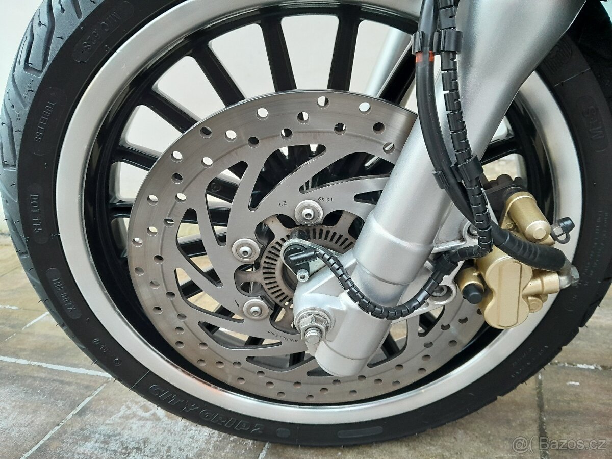 Piaggio Beverly 300i ABS, ASR, 2017, ZIMNÍ CENA - 13