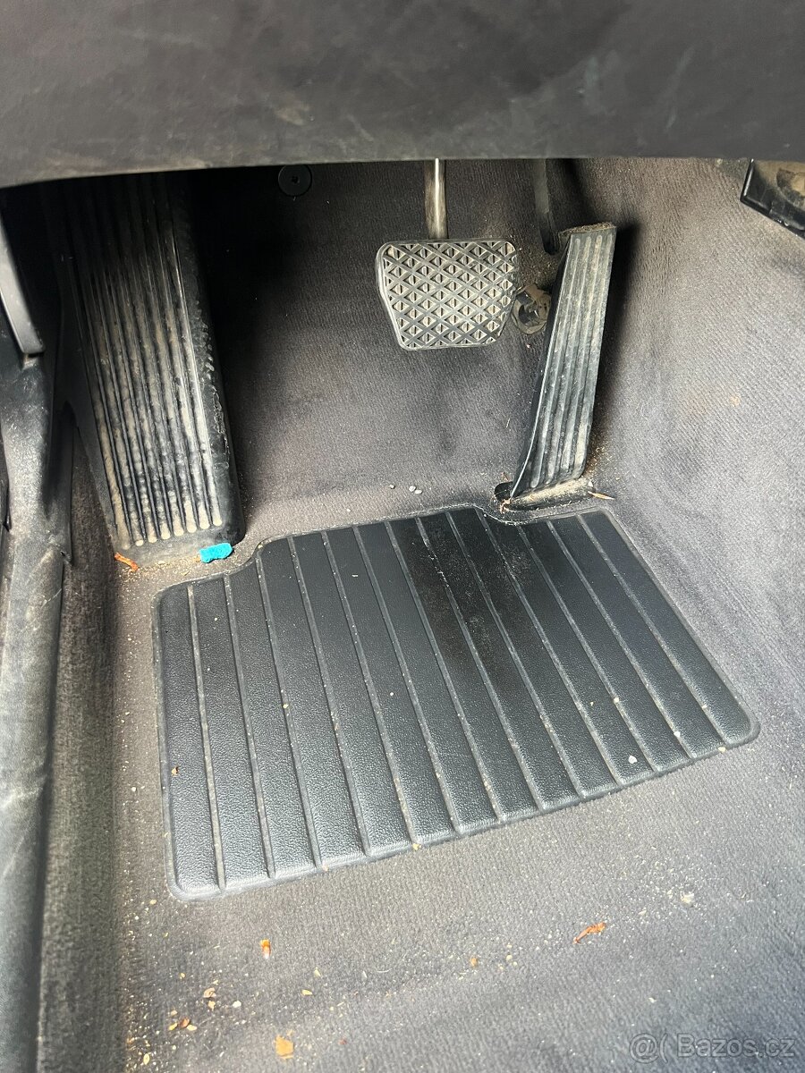 BMW E36 316iA m40 Diamantschwarz - 13