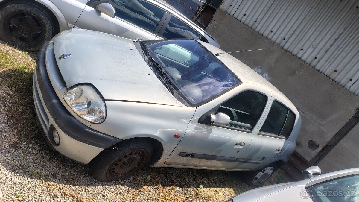 Renault Clio 2 1,2i/1,4i/1,5dci - 13