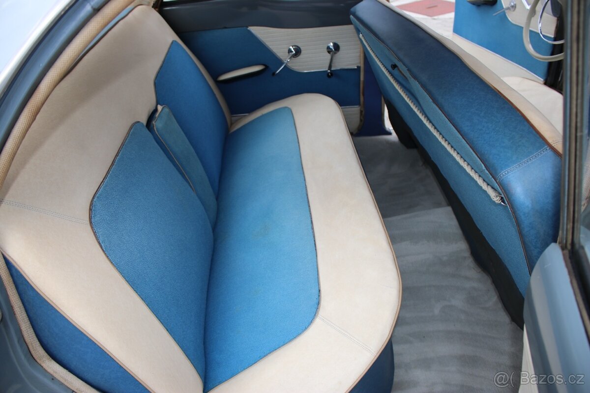 Simca Vedette Versailles V8 - 13