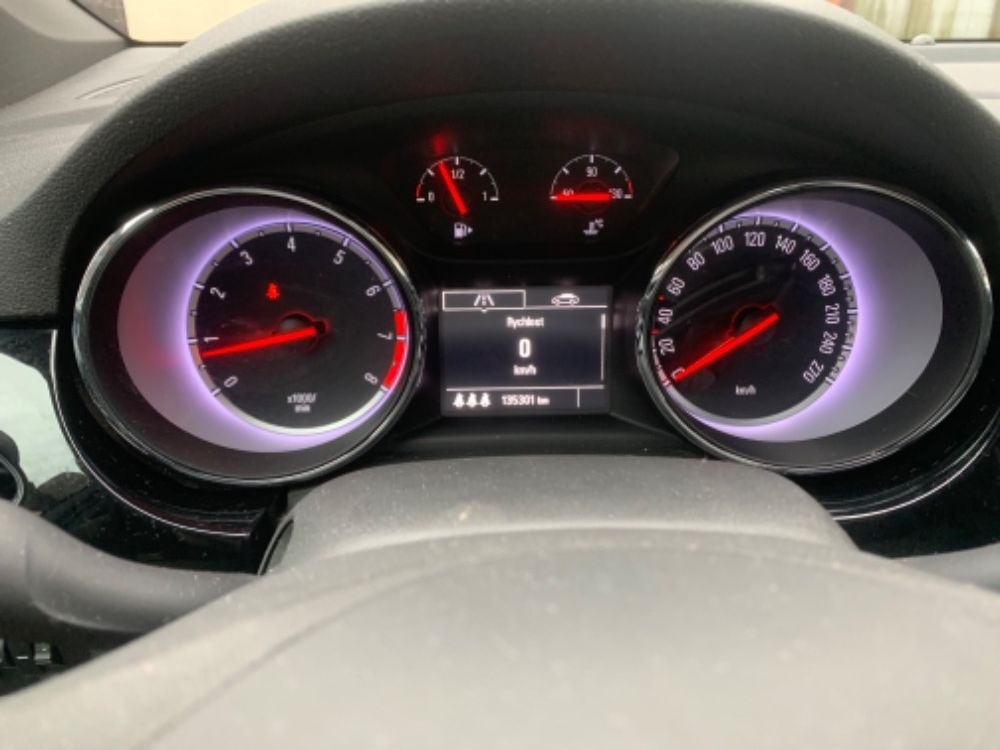 Opel Astra 1.4 turbo, 110 kW, autobazary, prosím, nevolat - 13
