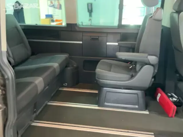 VW Multivan T5 2.0TDI 103kW Team Webasto,tažné,serviska - 13