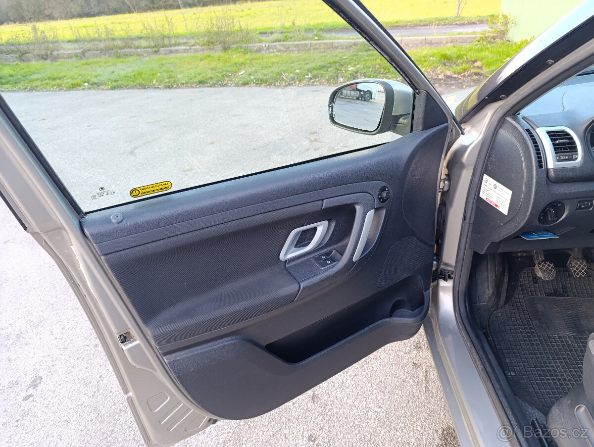 Škoda Fabia 2 1.2 HTP51Kw Sport 2009 ČR 193xxxKM - 13