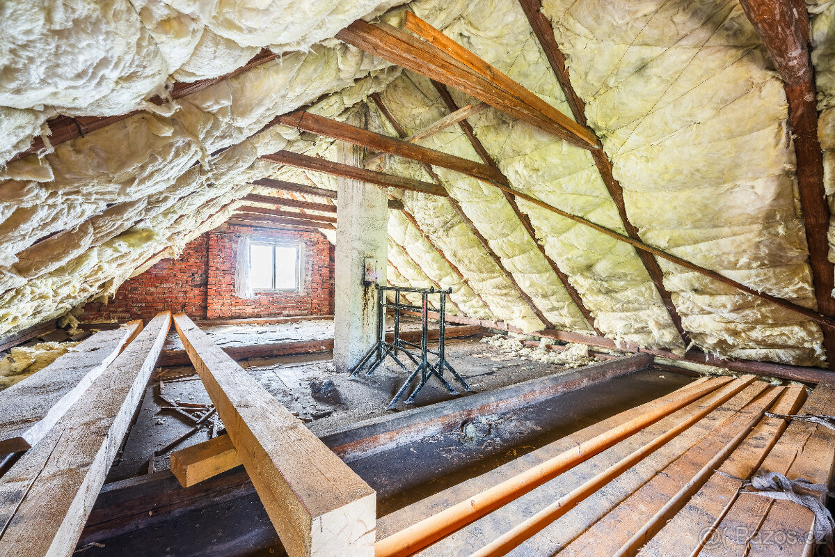 Rodinný dům / chalupa v Uhřínově - 13