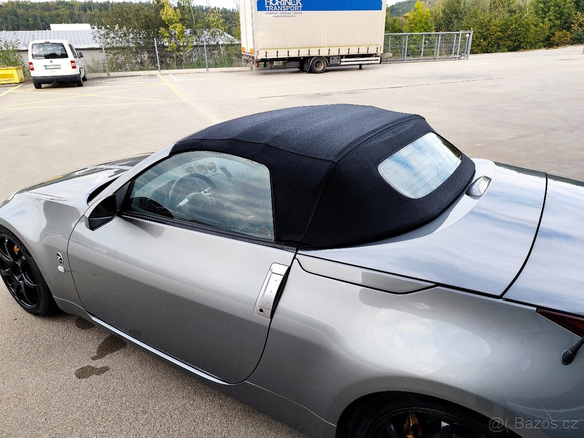 Nissan 350z roadster - 13