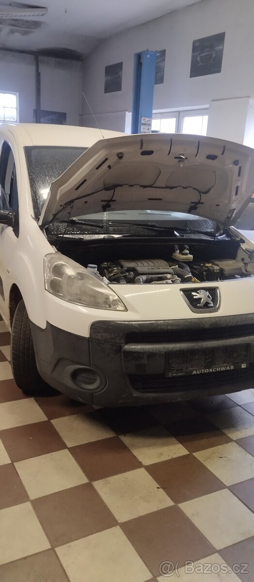 Peugeot Partner 2011.-1.6hdi-66 kw- ND - 13