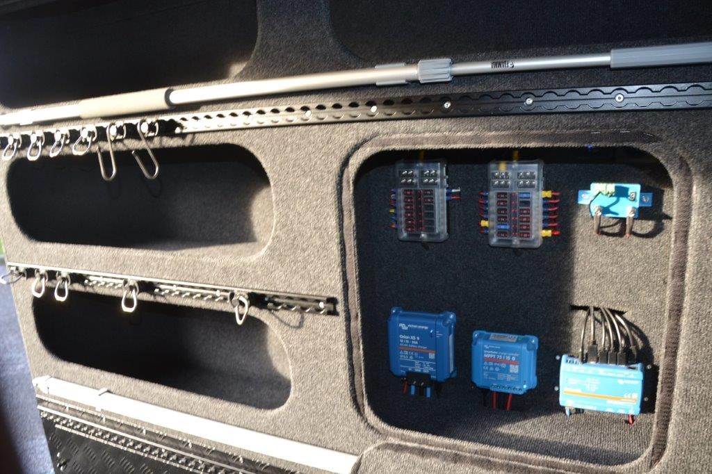 Mercedes - Benz Sprinter 319 CDi Camper Family - 13