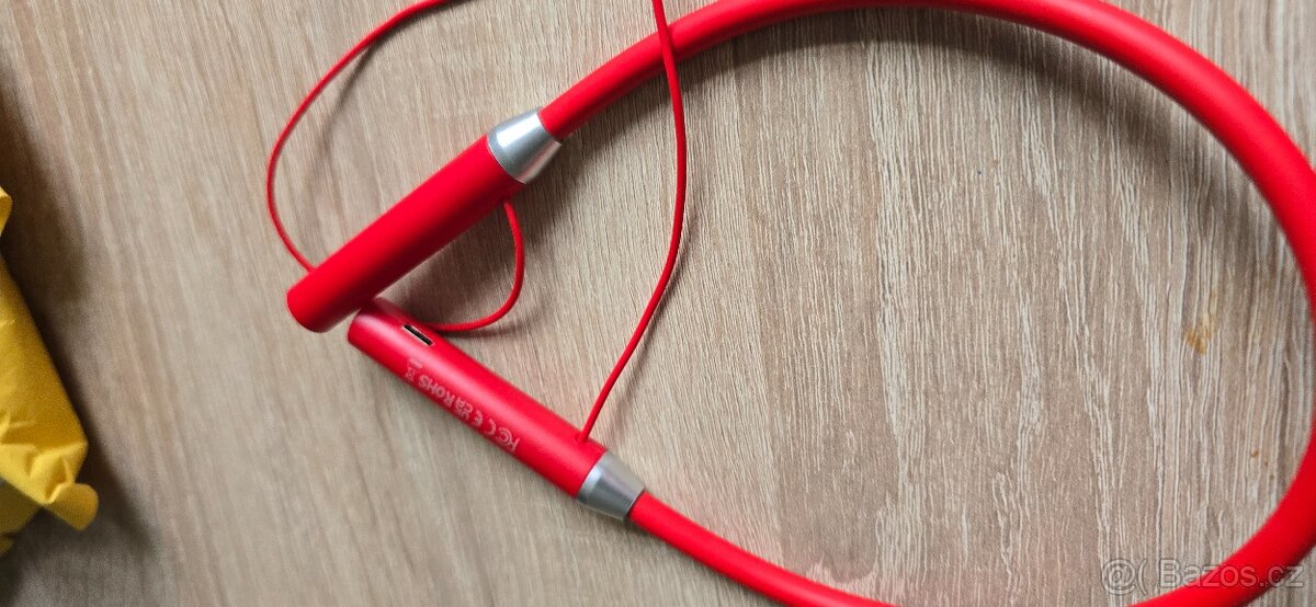 Bluetooth sluchátka přes krk v červené barvě - 13