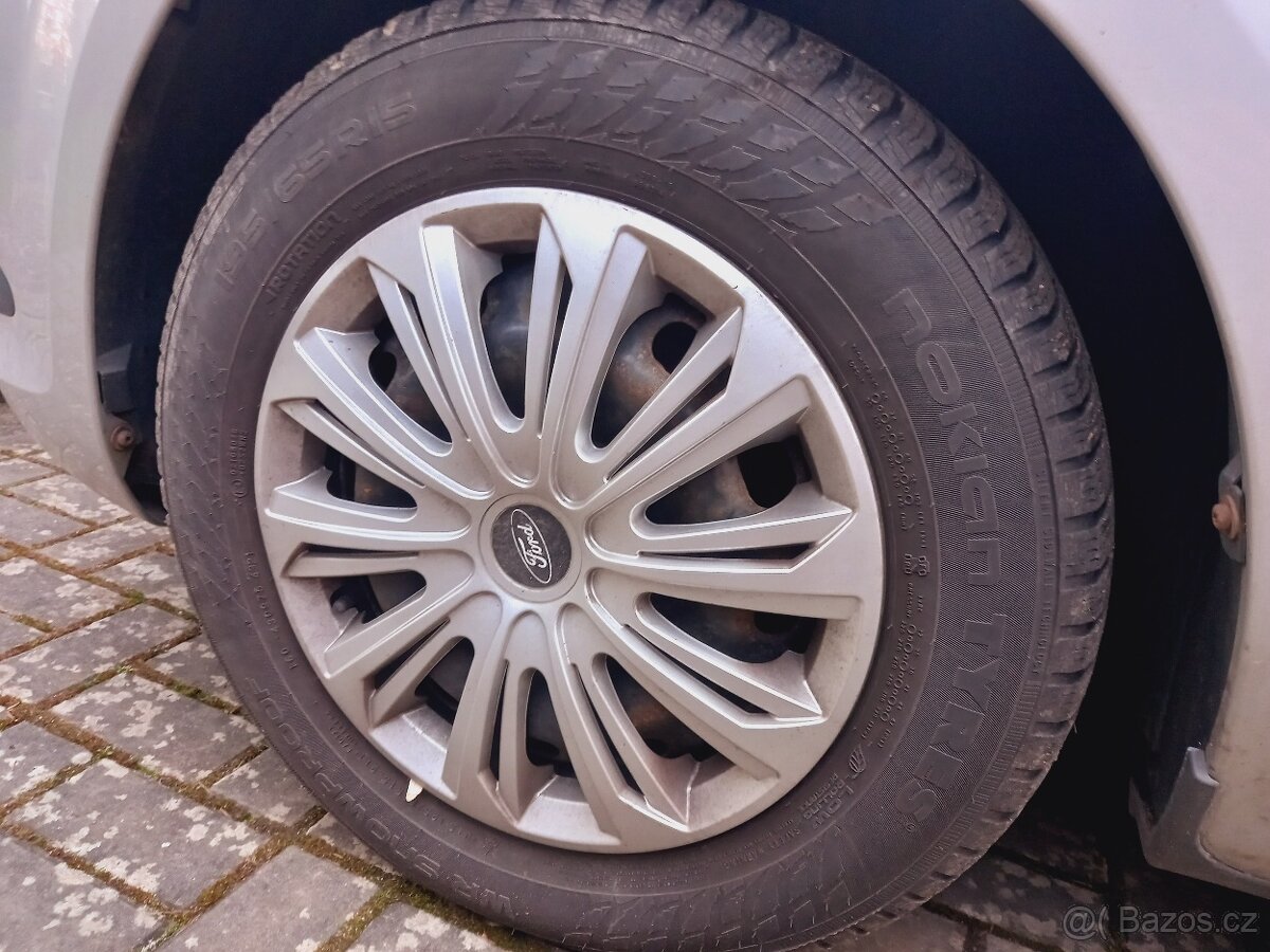 Ford focus trend 1,6.i 74KW - 13