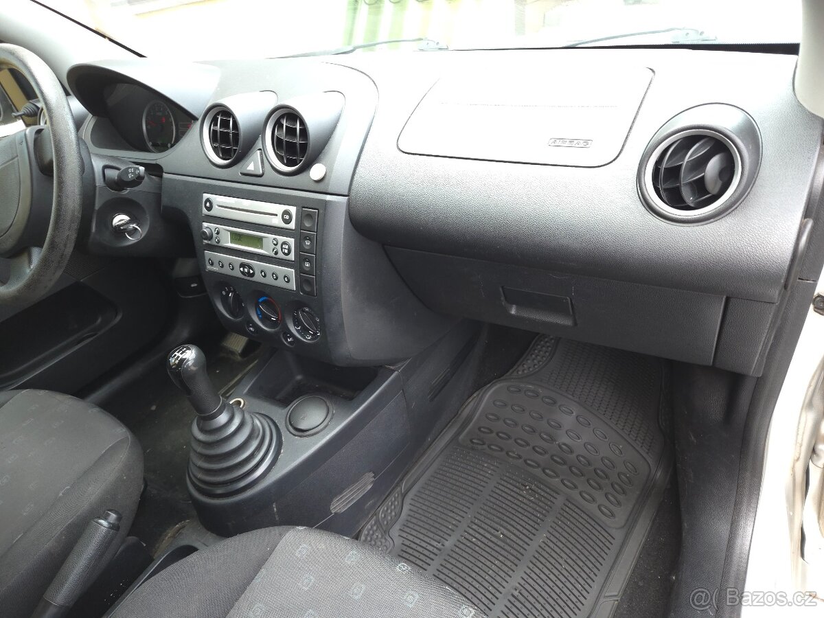 Ford Fiesta klima 1.3 - 13