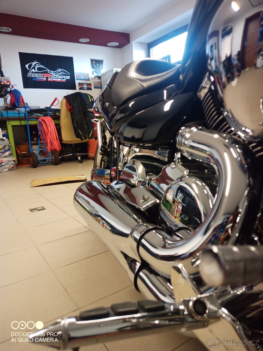 Suzuki Intruder M109R, M1800R - 13