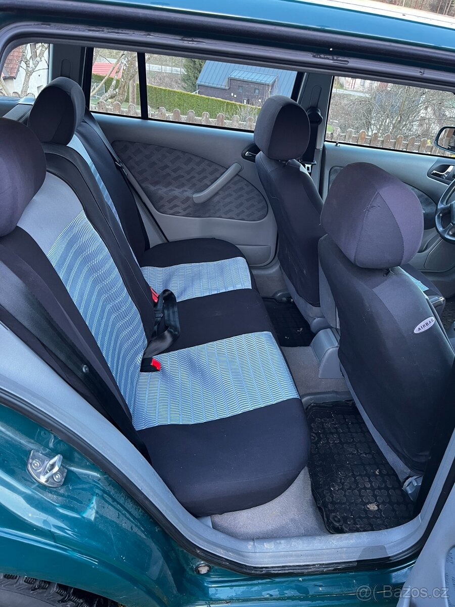 Škoda Octavia Combi I (r. v. 2000, 1.6) - 13