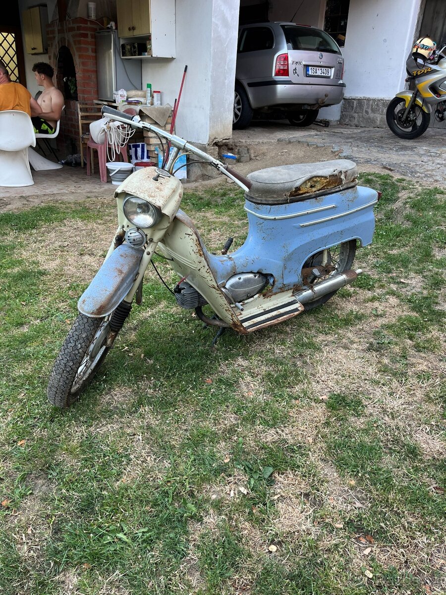 Jawa 05 pionýr - 13