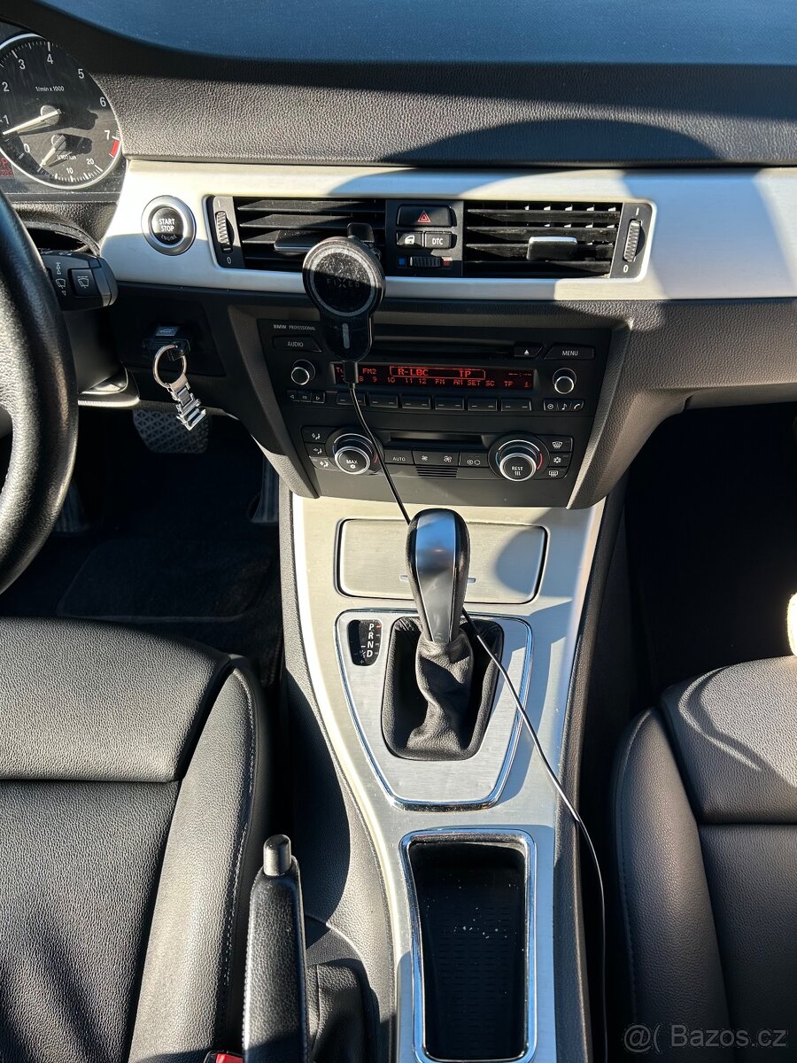 BMW 320i Touring (E91) - 13