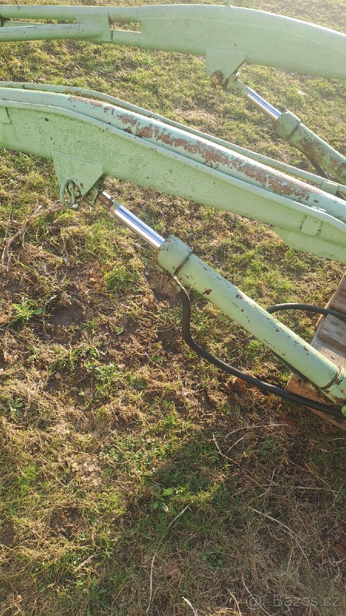 Prodám na Rs09 čelní nakladač - 13