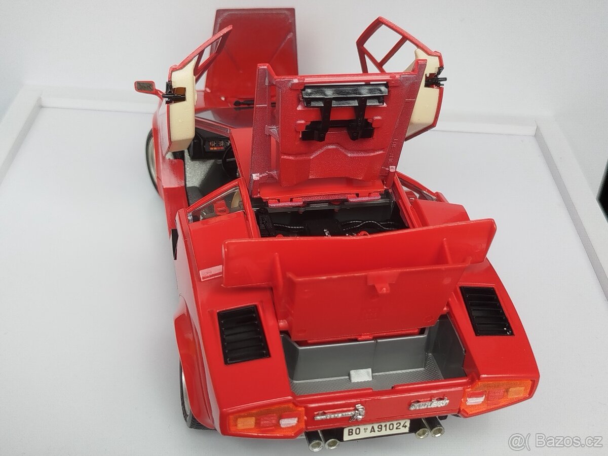 1:18 Lamborghini Countach Bburago - 13