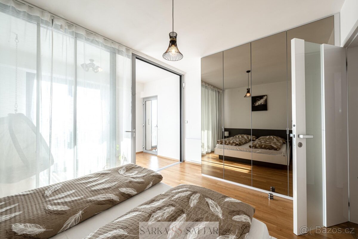 Pronájem krásného, světlého bytu 4+kk 116m2 plus zimni zahr - 13