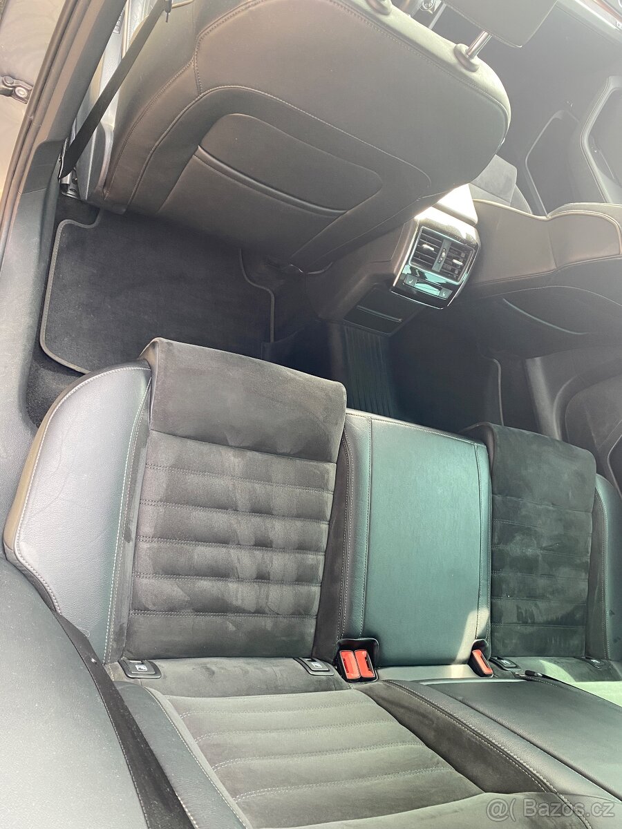 Škoda Superb Scout - 13