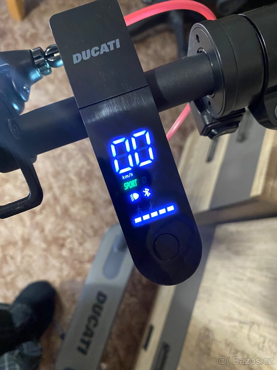 Elektrokoloběžka Ducati PRO-I EVO - 13