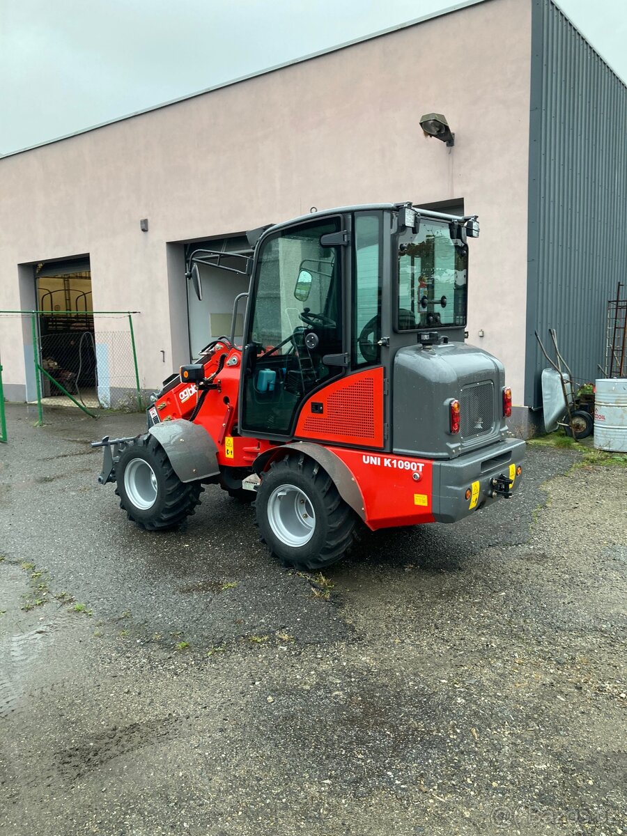 Teleskopický nakladač - 13