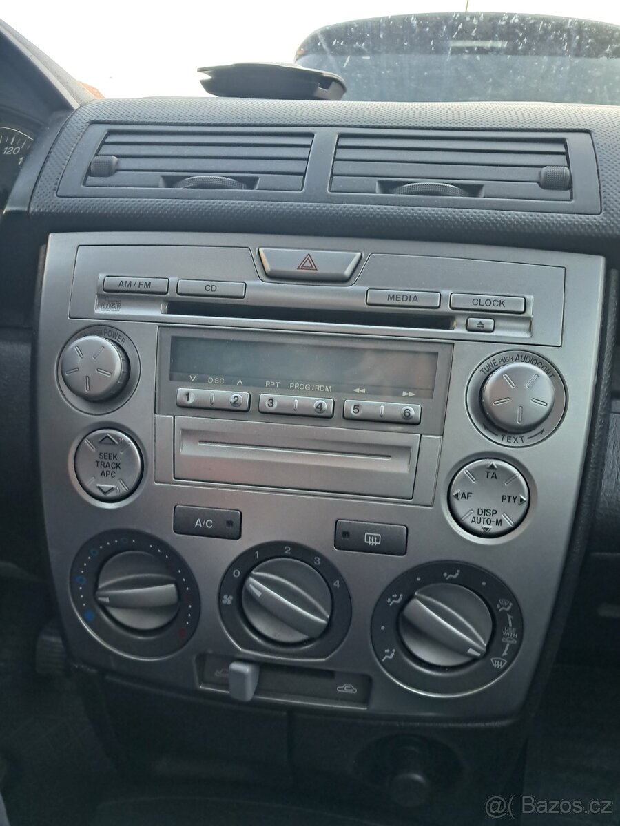 Mazda2 - 13