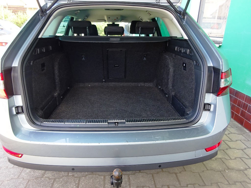 SUPERB COMBI III FC Bussines 2,0 TDI 110kW + 7st. DSG-1.Maj. - 13