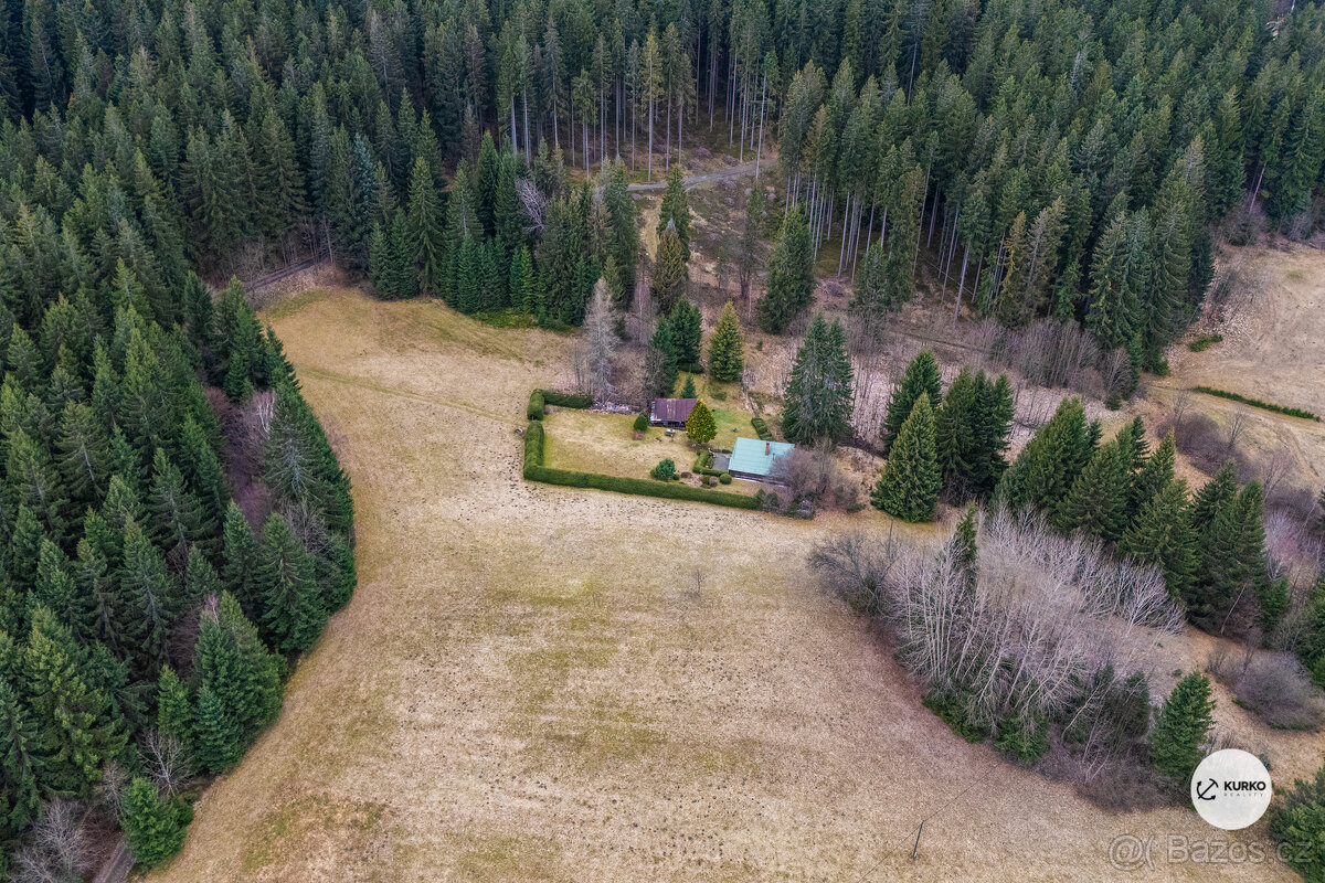 Roubená chalupa s pozemky o výměře 21.245m2 v obci Morávka - - 13