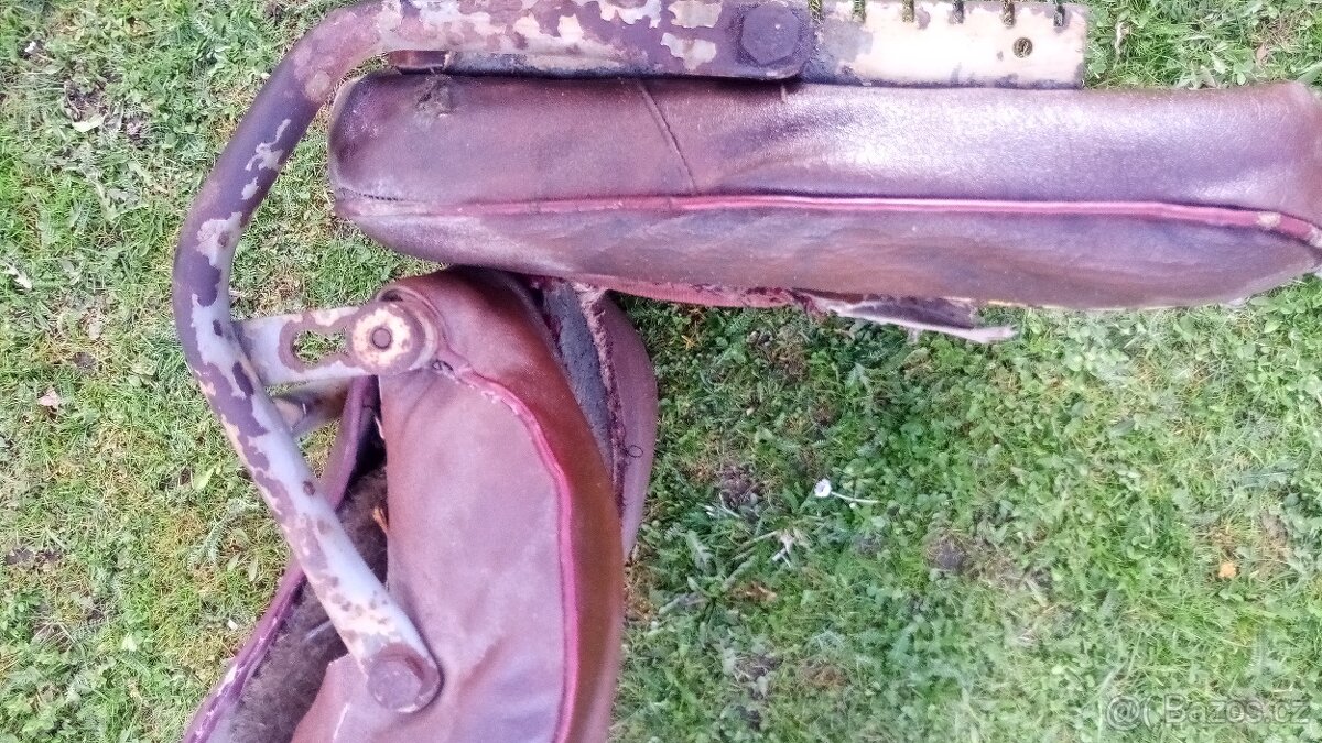 Sedadlo z veterána 1933-1945 - 13