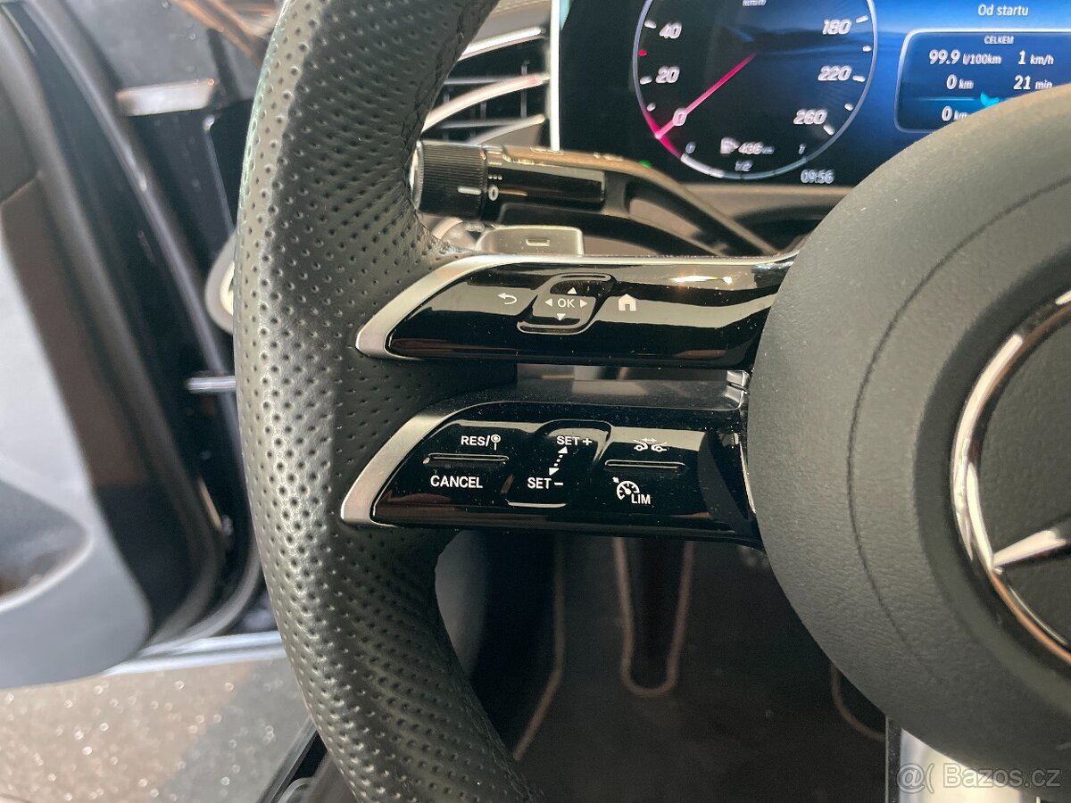 Mercedes-Benz Třídy E 220d 4Matic AMG - 13