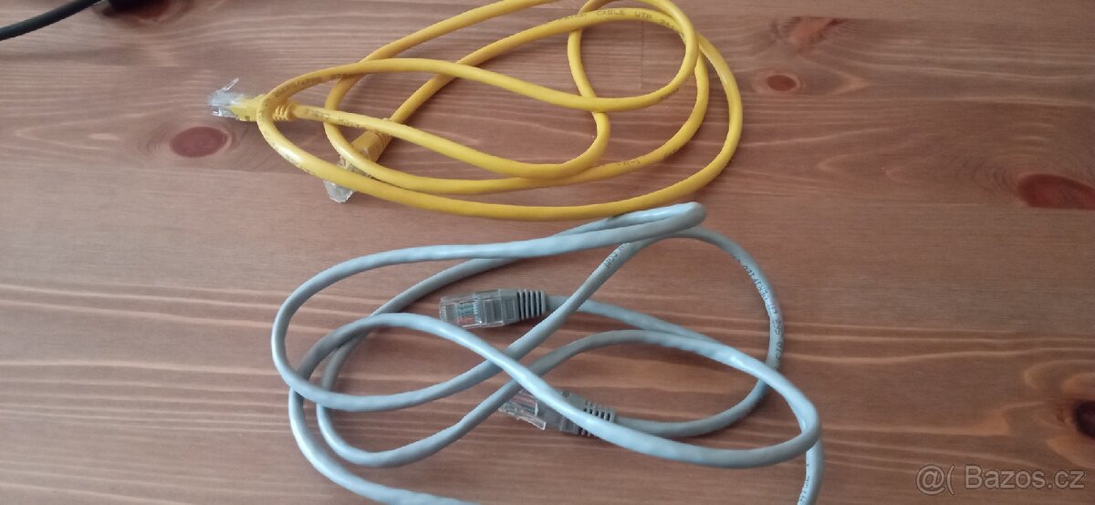 KABELY A RŮZNÉ PROPOJOVACÍ... NABÍJEČKY... - 13